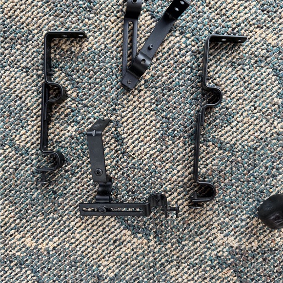 Drapery Rod Finials and Brackets - Picture 6 of 11